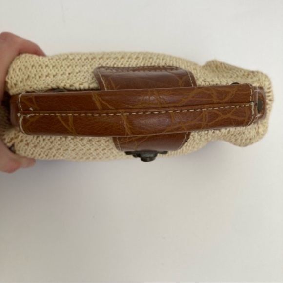 Vintage Y2K Mini Purse Woven Straw Bag Taco Shaped Top Handle Metal Loop Lock - Picture 10 of 13